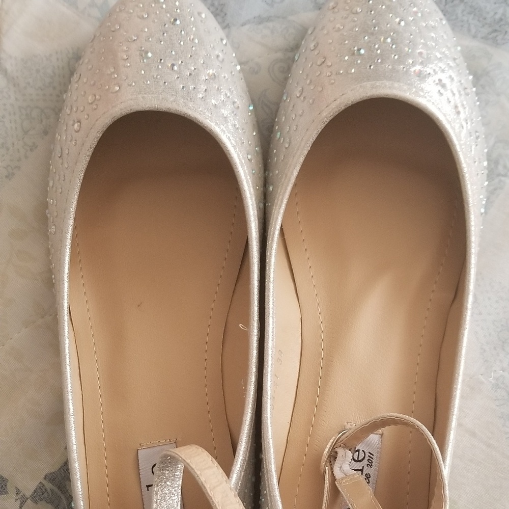 Ladies shoes